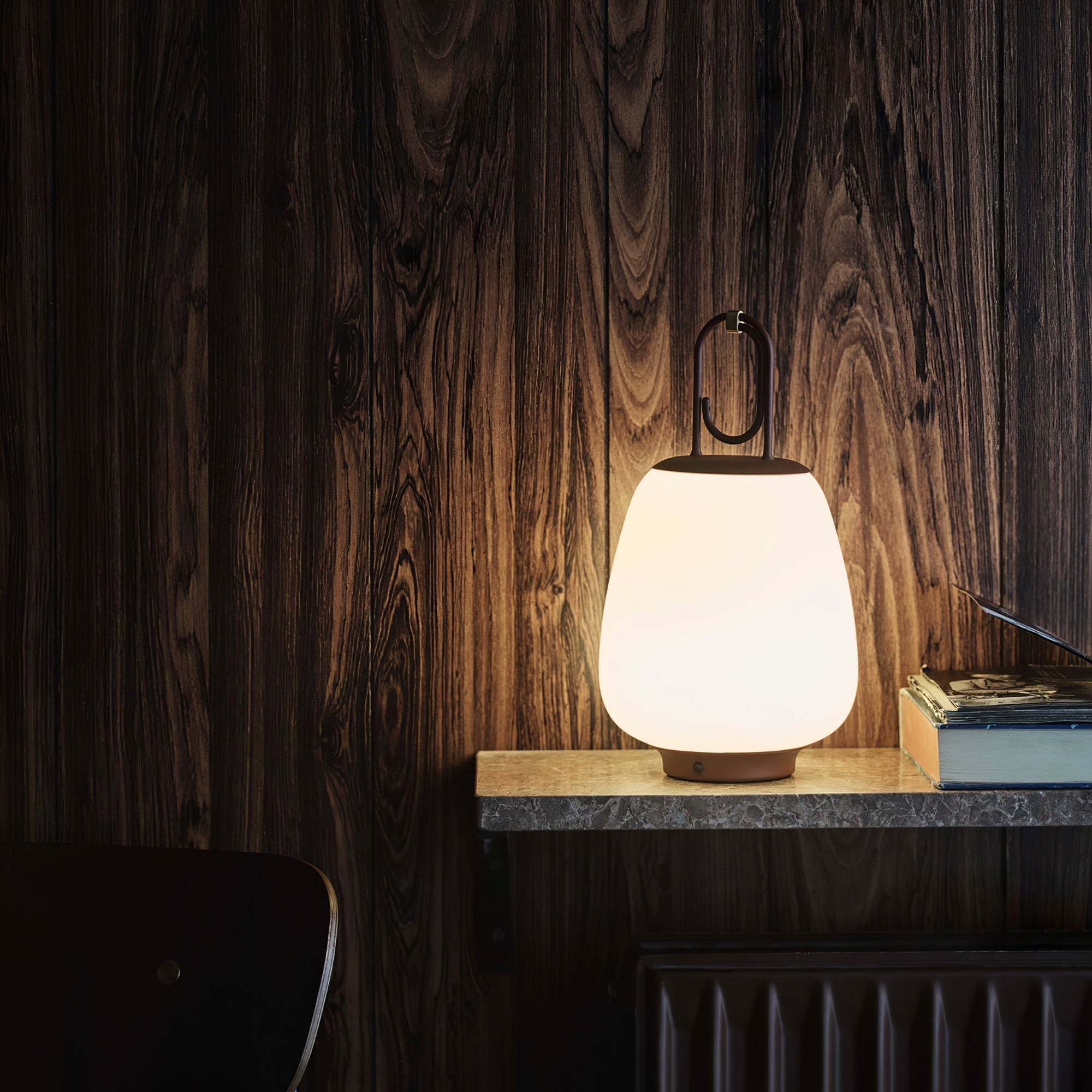 VintageGlow Lantern - Wire Lamp with Luxurious Design