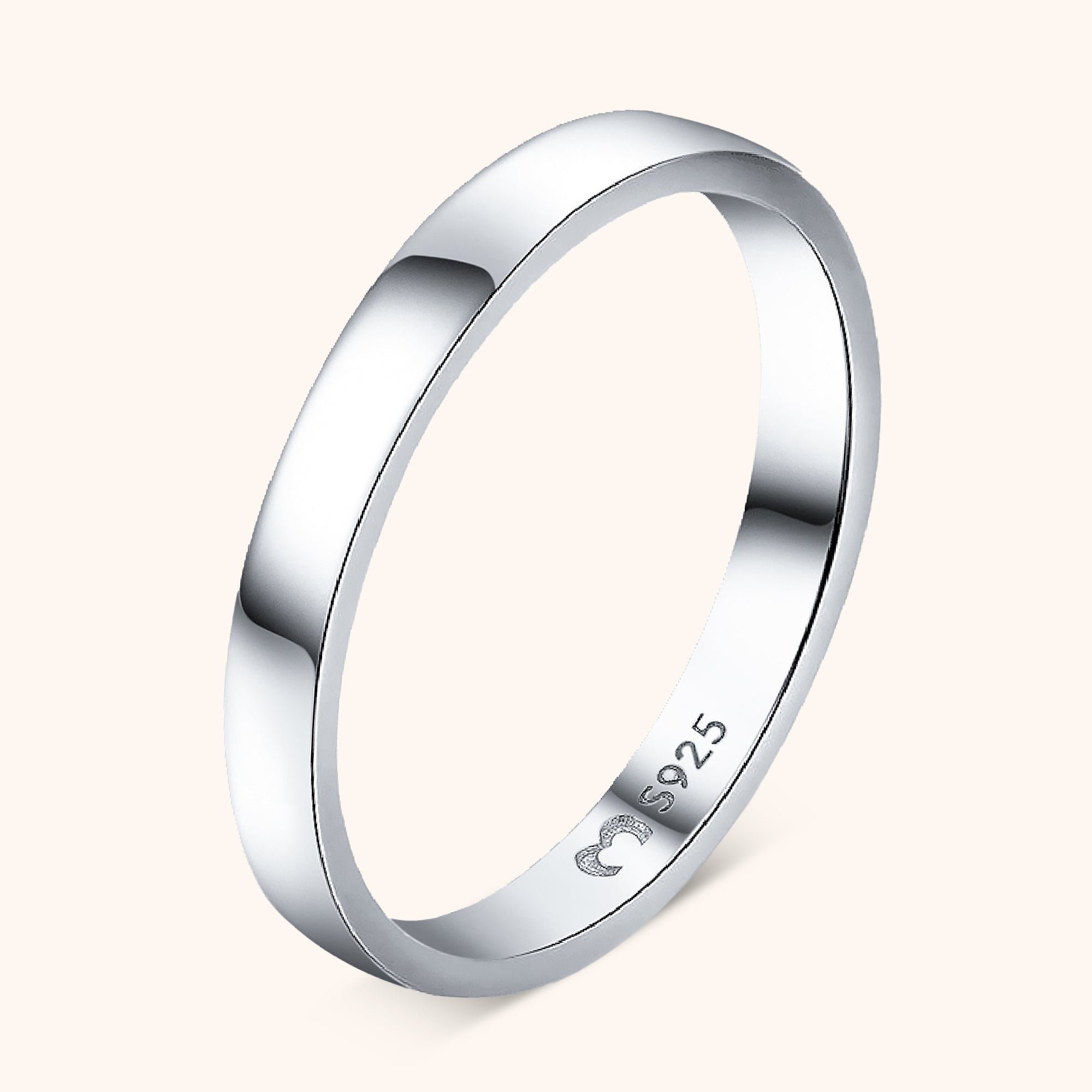 Elegant Nadine Ring - A Timeless Piece of Jewelry