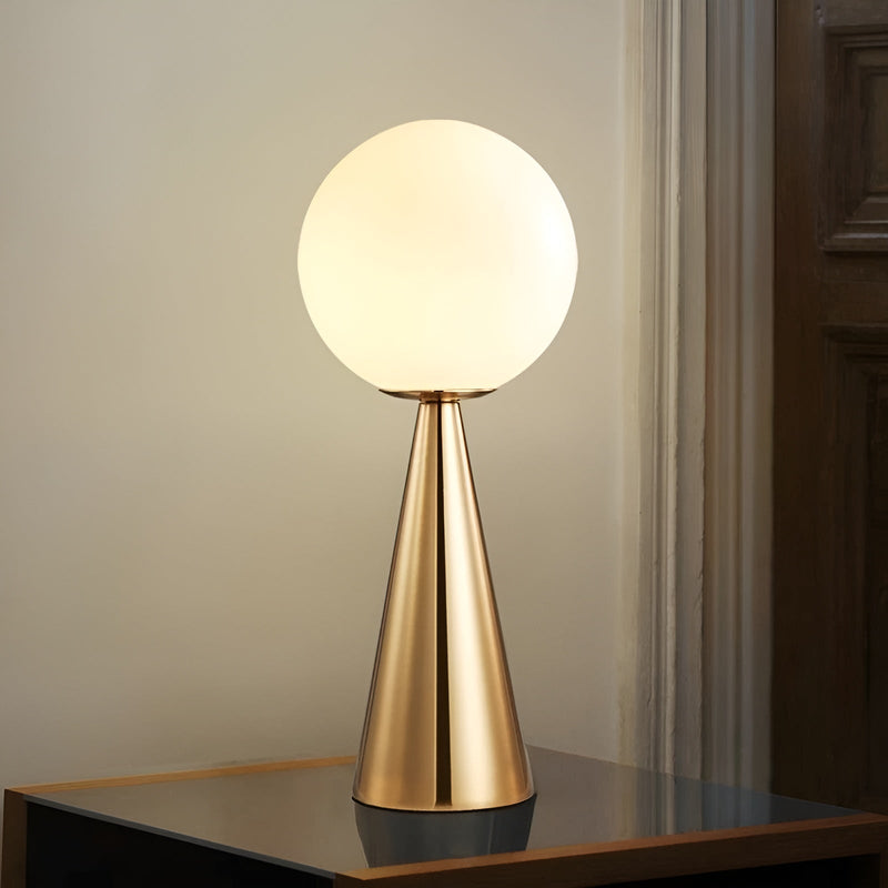 Elegant Guld Bordslampa - Lyxig Belysning för Ditt Inre