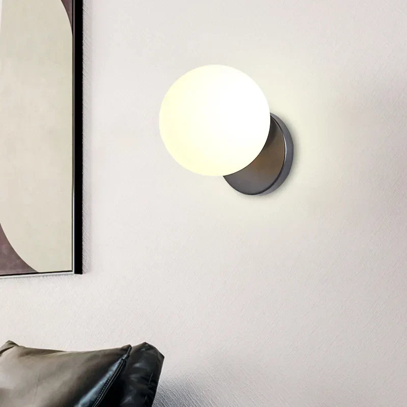 GleamGold - Lyxig Guldig Vägglampa med Glas