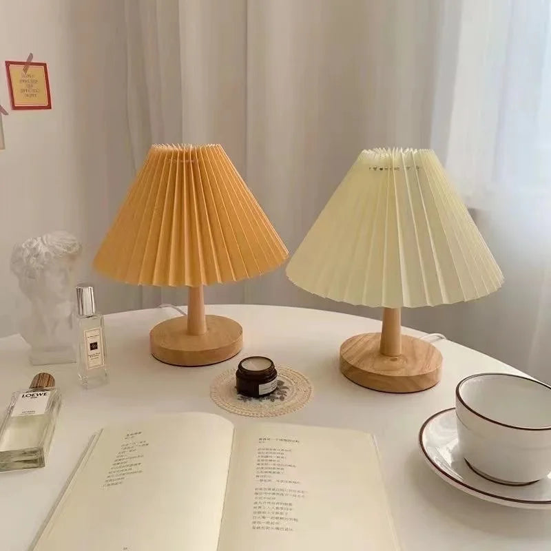 Foldable Pleated Table Lamp - Stylish Foldable LED Table Lamp for Unique Interior Design