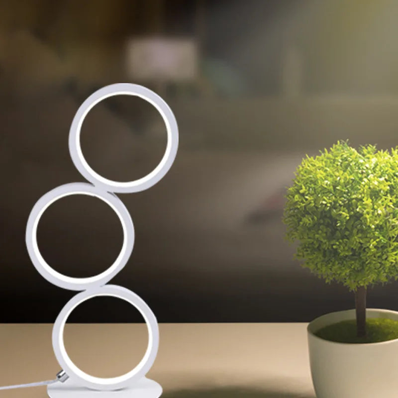 TricolorGlow – Adjustable Reading Lamp with Modern Design