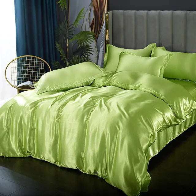 SatinDream Bedding Set - Luxurious Satin Bedding for Dreamy Nights