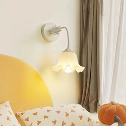 FrenchBloom Vägglampa – Sängkammarfärgerlampan