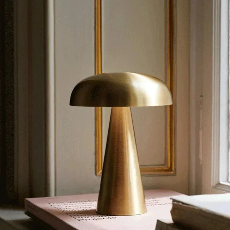 ChicLume - Portable LED lamp with dimming function