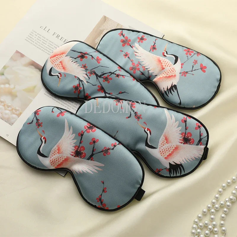 Grue de Soie – Luxurious Silk Eye Mask with Crane Design