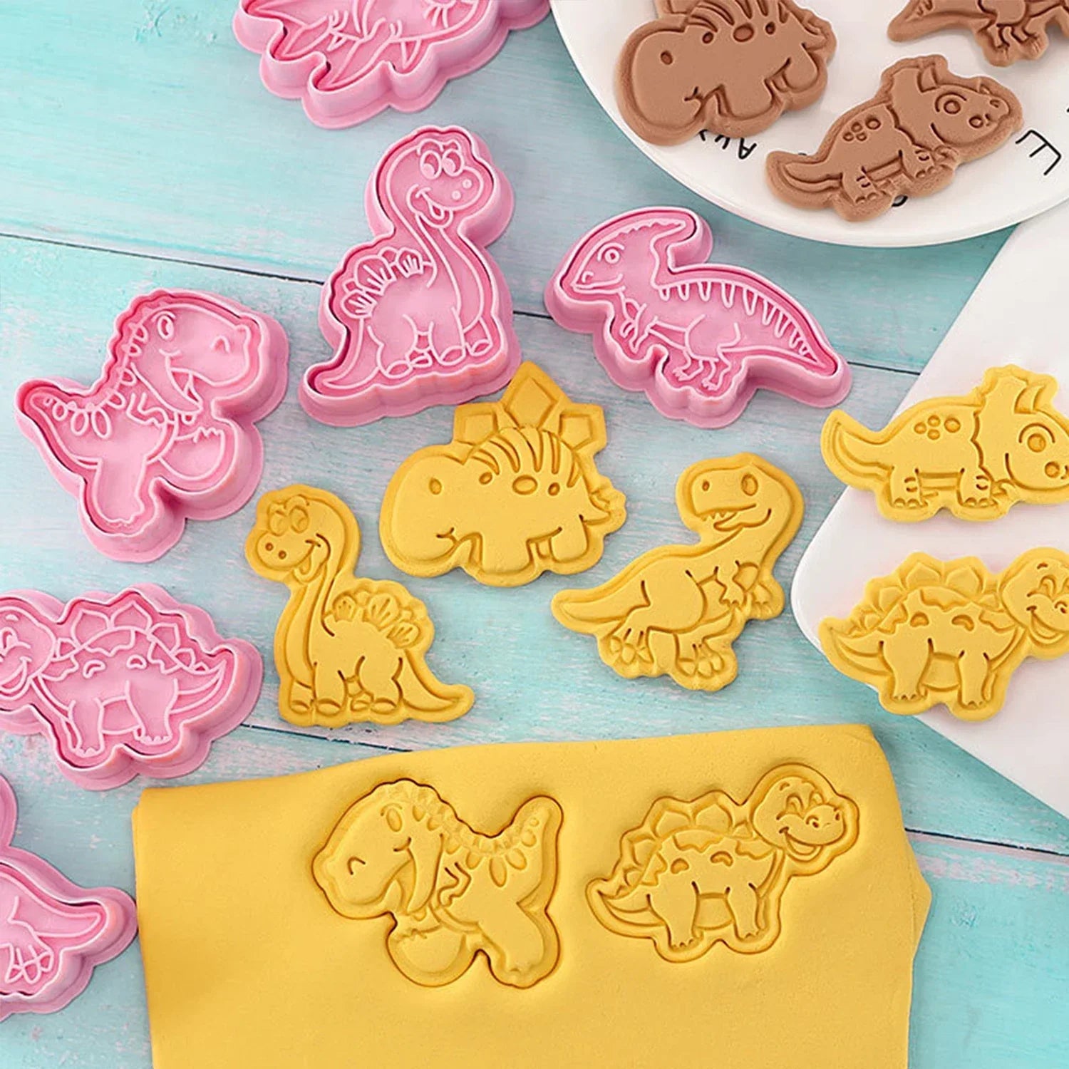 DinoBak - Funny Dino Cookie Mold Set 8-pieces