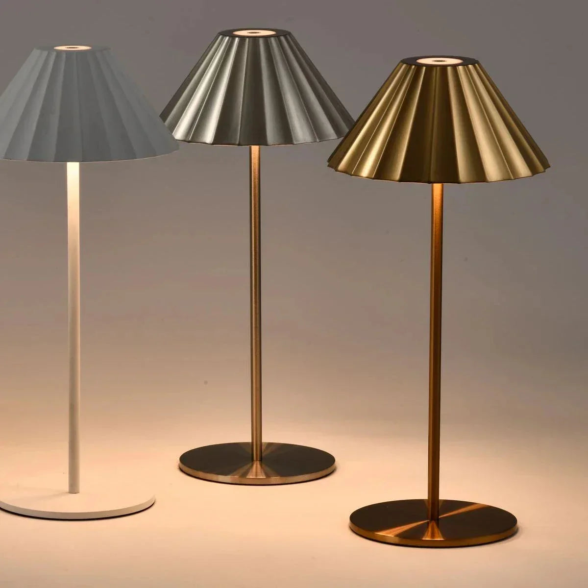 EleganceLight – Modern Table Lamp with Dimmable LED Lighting