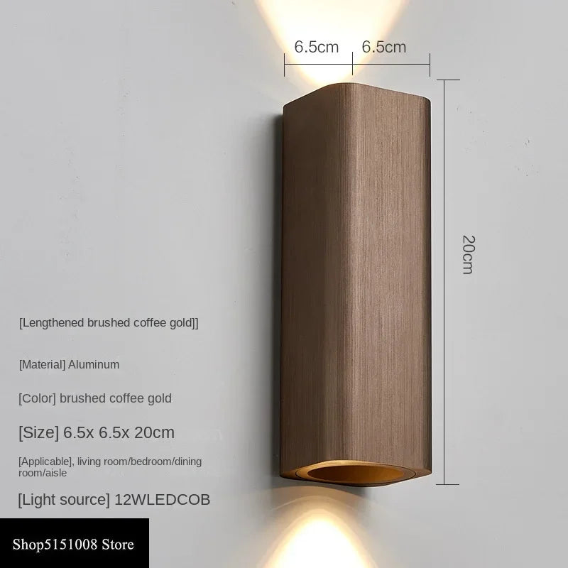 GlowLuxe - Stilig LED-vägglampa för sovrum