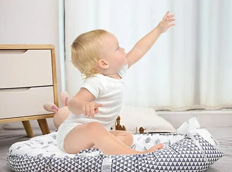 TravelEase Bed - Foldable Infant Bed and Cradle.