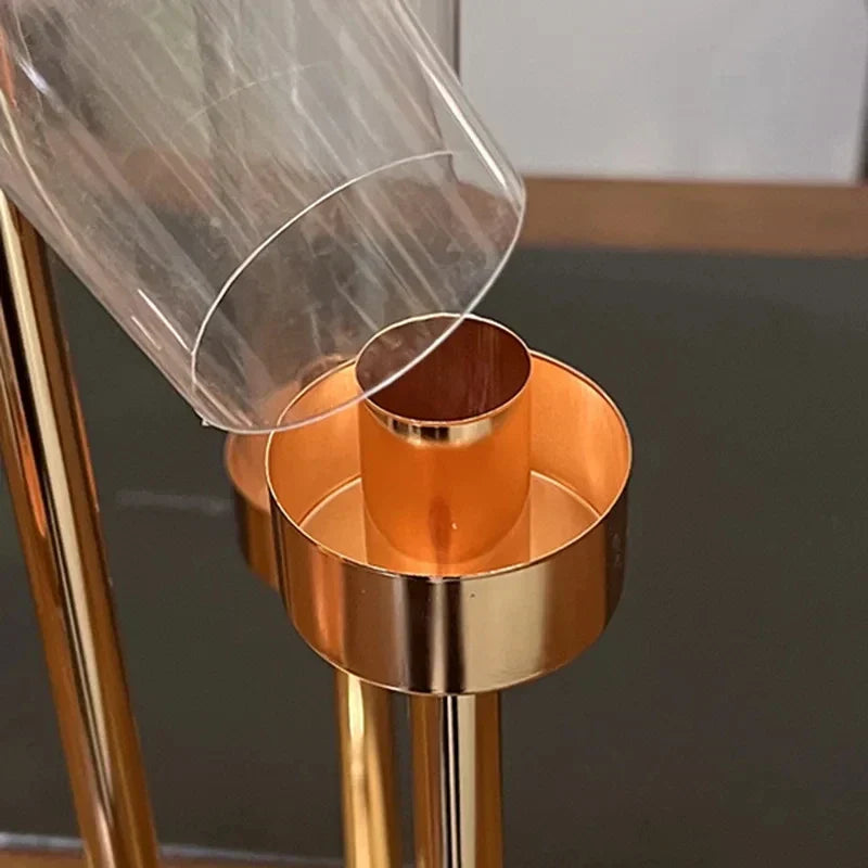 EleganteCandle – Lyxig Kandelaber med Akryl Accent
