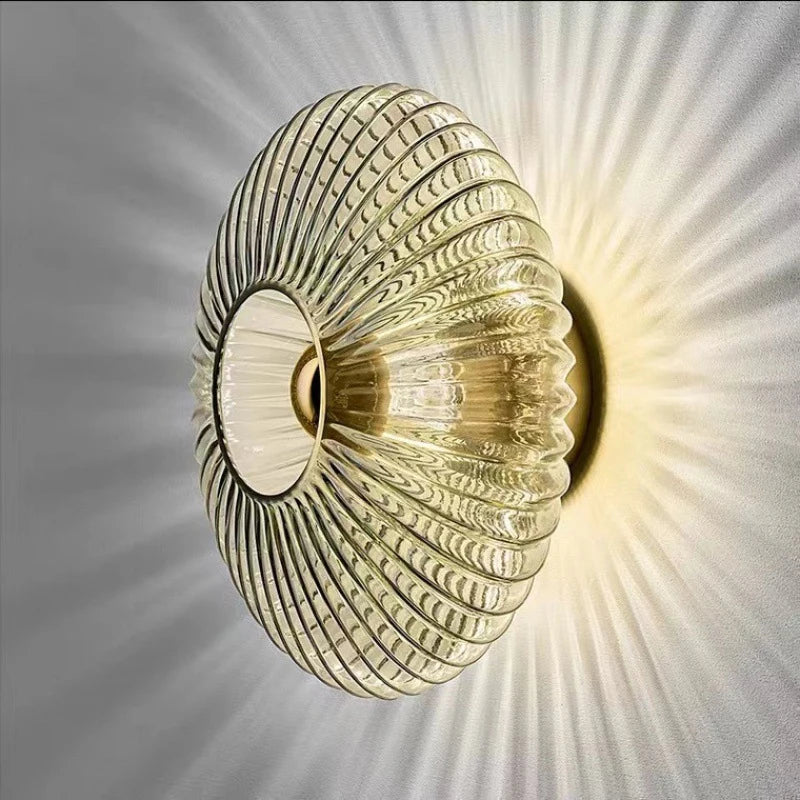 Verre Luminis – Elegant Glass Wall Lamp for Atmospheric Lighting