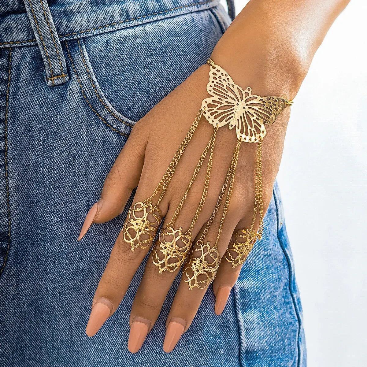 ButterflyElegance - Luxurious Butterfly Bracelet and Ring Set