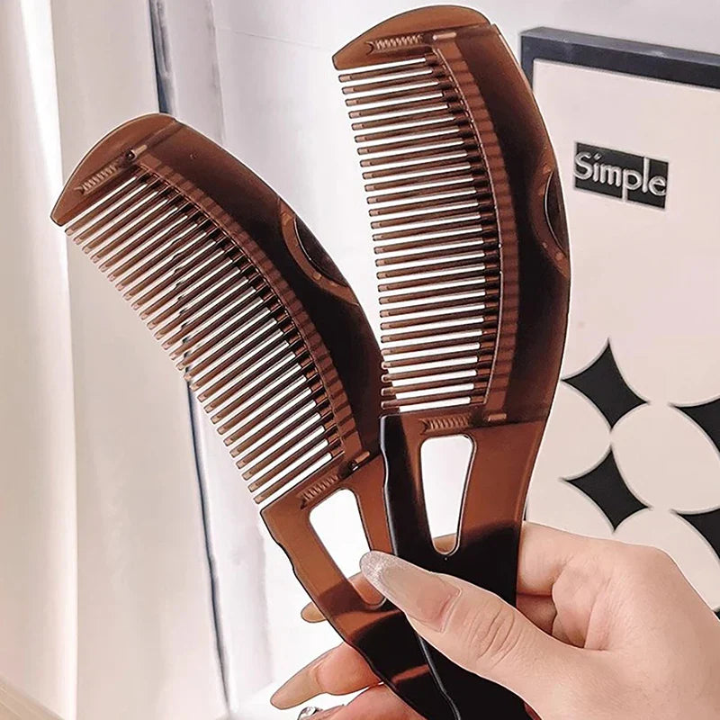 SoinCapillaire - Anti-Dandruff Massage Comb for Shiny Hair