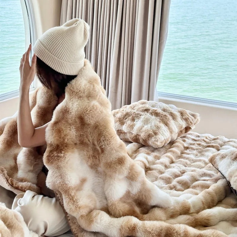 LuxeVelour – Warm Duvet Cover for Winter Comfort