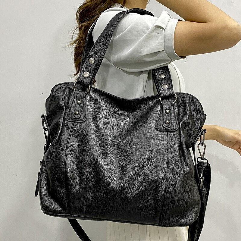 Isabela Tote – Trendy and Spacious Student Bag