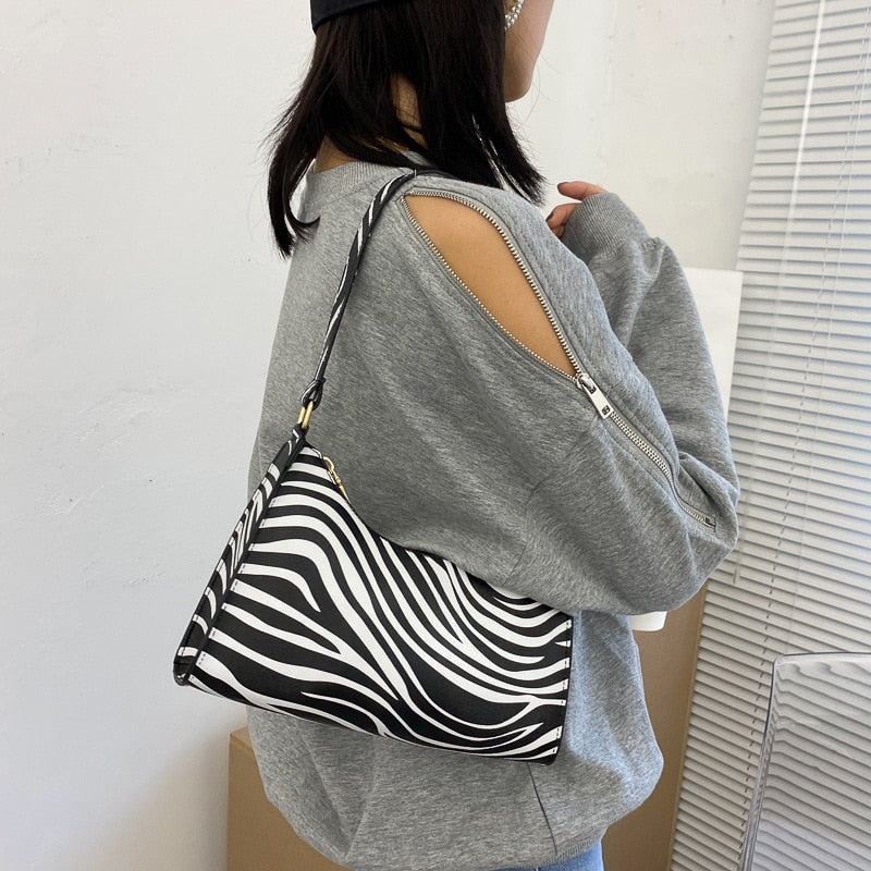 Maggie Handbag – 3 Exclusive Prints for Your Style