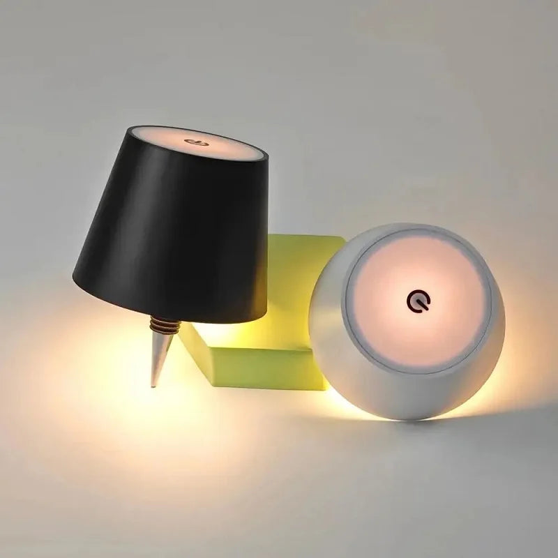 Lumière Nomade – Trådlös Flasklampa med Justerbart Ljus