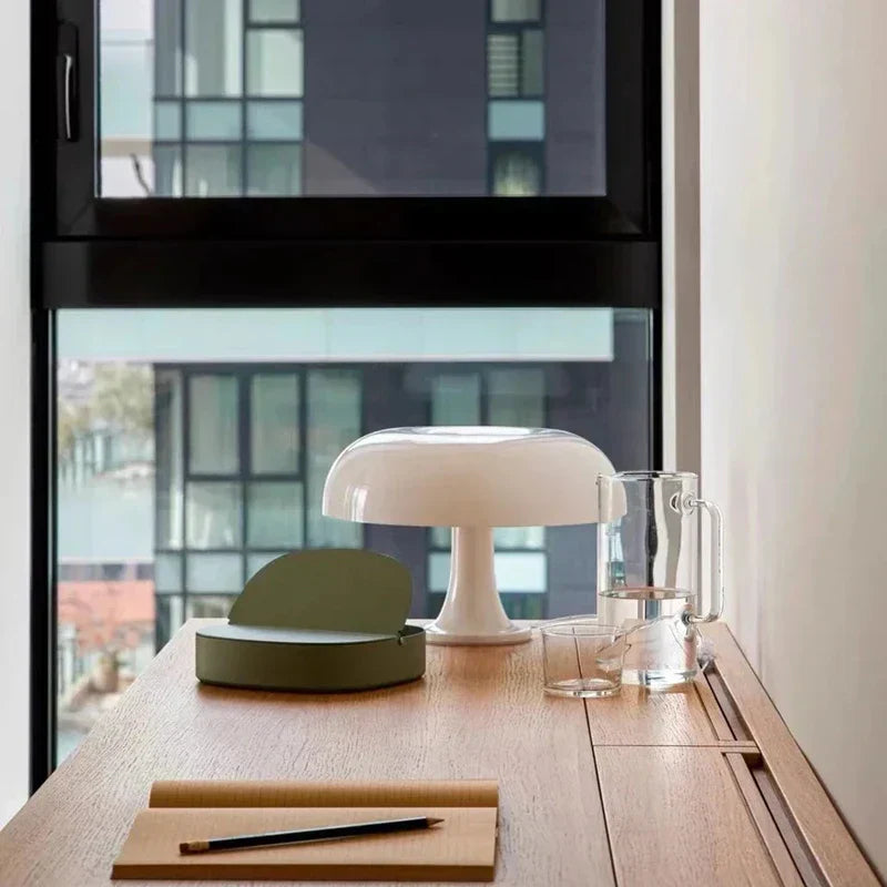 GlowMush - Refined Table Lamp with Mushroom Design