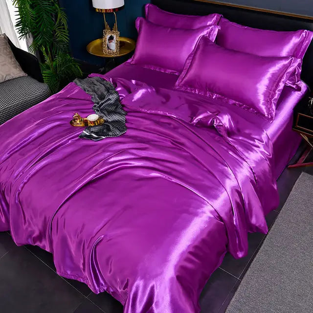 SatinLuxe Bedspread - Luxurious Satin Bedding for Your Bedroom