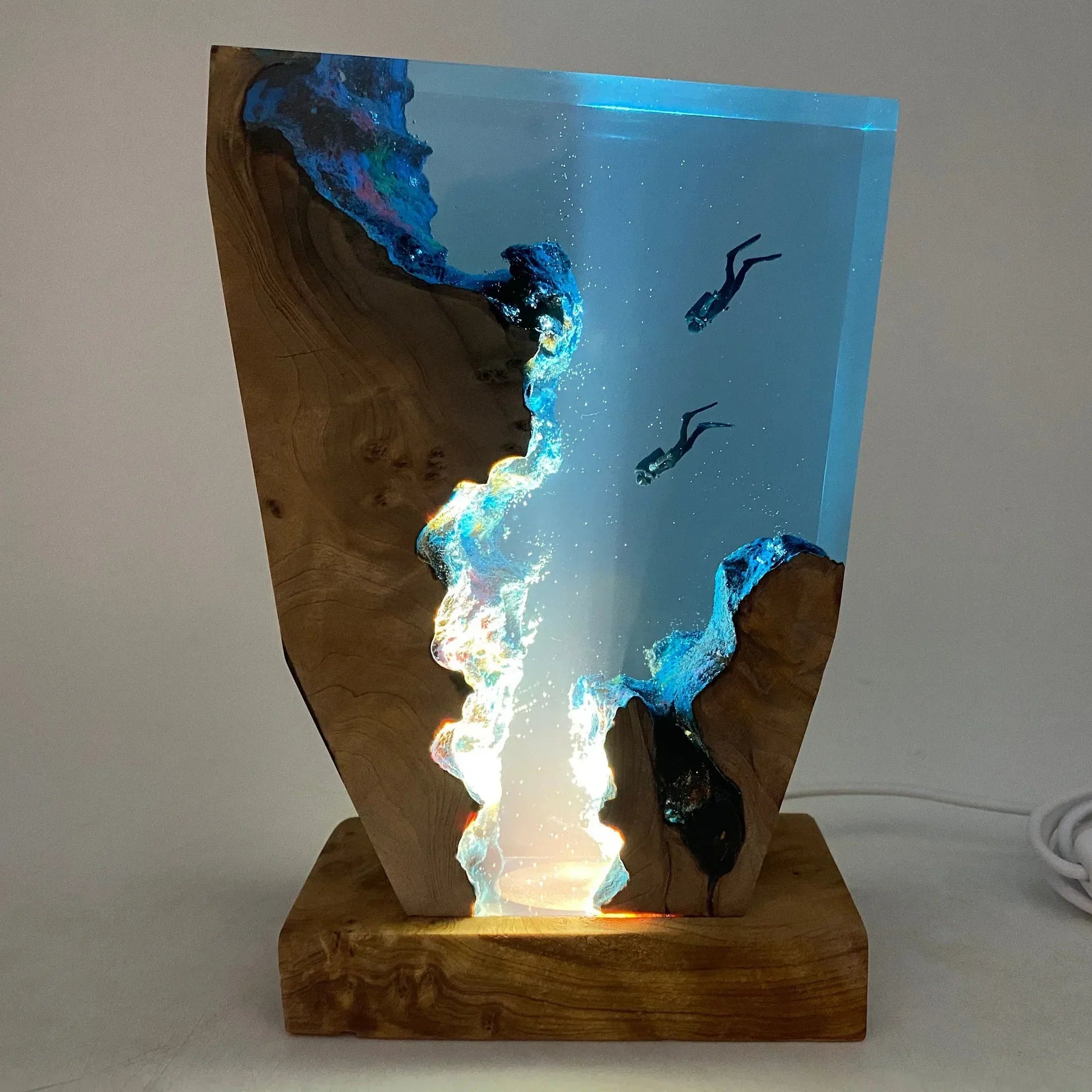 OceanGlow Luxe Illuminated Table Lamp – Serent Epoxy Resin with USB Charging