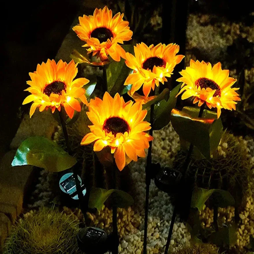 SolarBloom – Realistic Sunflower Garden Light for Outdoor Use