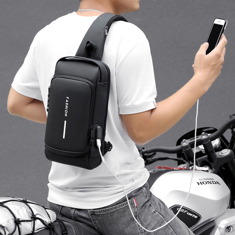 TravCross - Practical and Elegant Shoulder Bag for Women