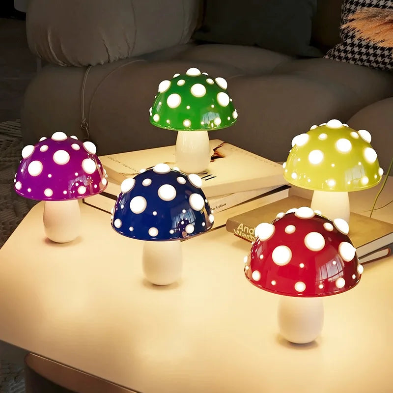 FungiLuxe - Playful LED table lamp in mushroom style