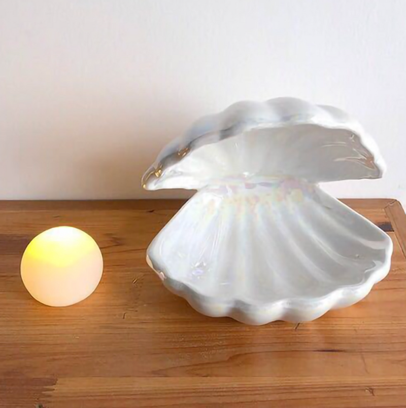 ShellGlow Lampa – Elegant Snäckbelysning med Pärla