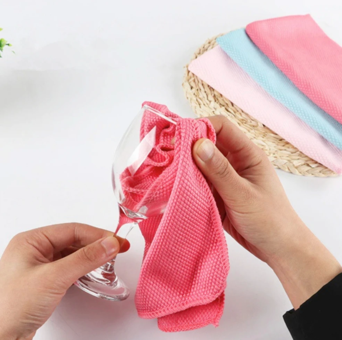 MagicClean Wipes - Fast and Effective Cleaning