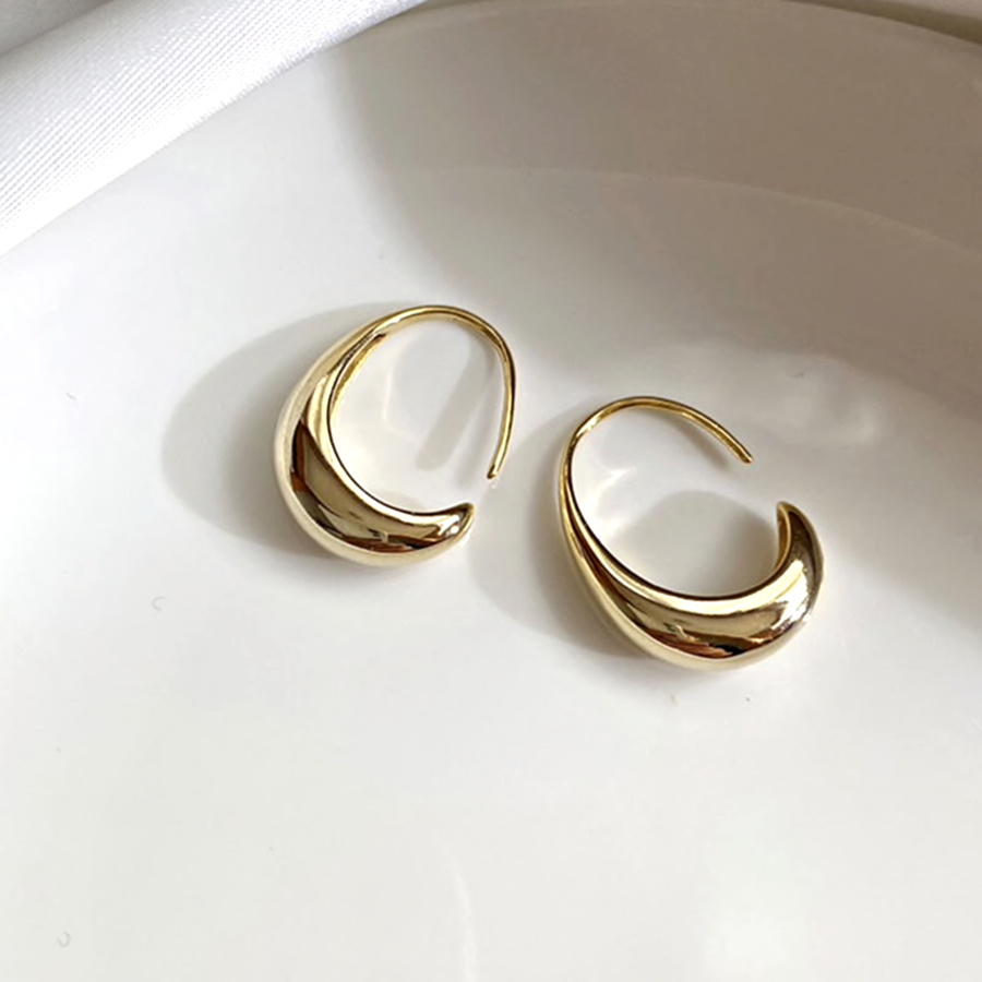 Elegant Luxe Celeste Earrings for a Touch of Glamour 