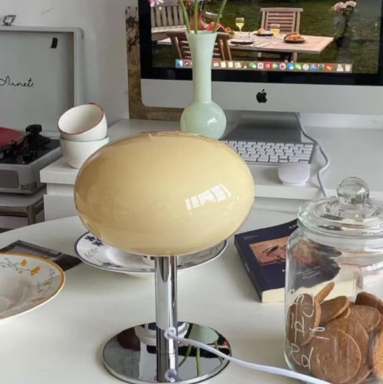 SérénitéMagique - Elegant Beige Table Lamp for Mood Lighting