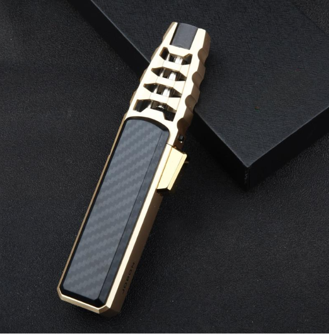 BlazeGuard Lighter – Robust Windproof Flame for Adventure