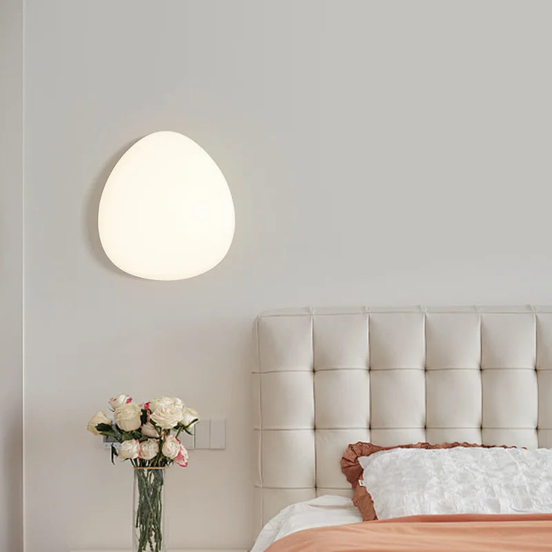 WhiteCloud Lamp – Stylish LED Wall Light for Children