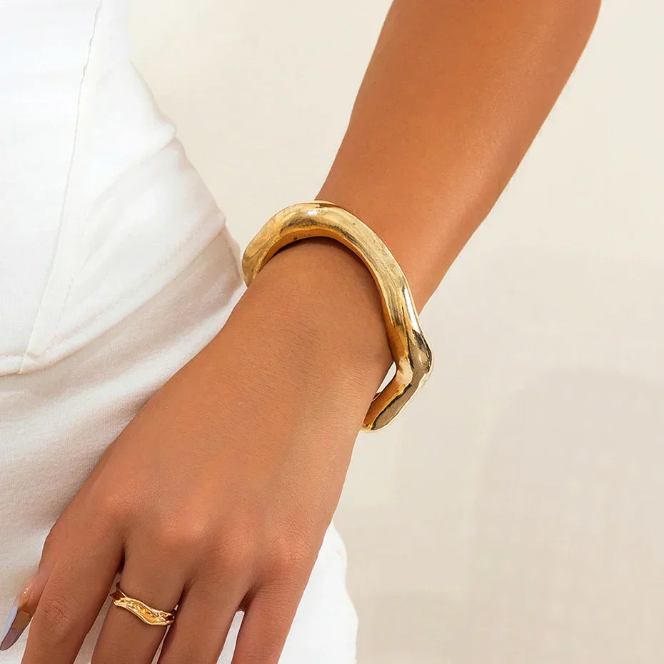 PowerCuff - Robust Metal Open Bracelet