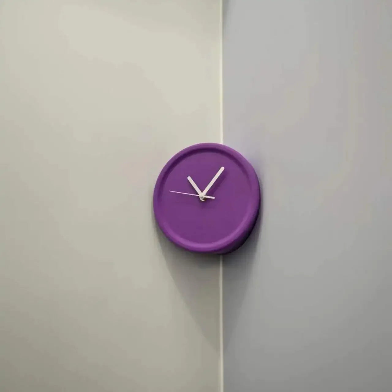 SilentCorner Clock - Stylish Silent Wall Clock Without Drilling