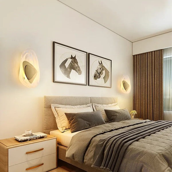 GlowElegance – LED Vägglampa för Sovrum & Vardagsrum