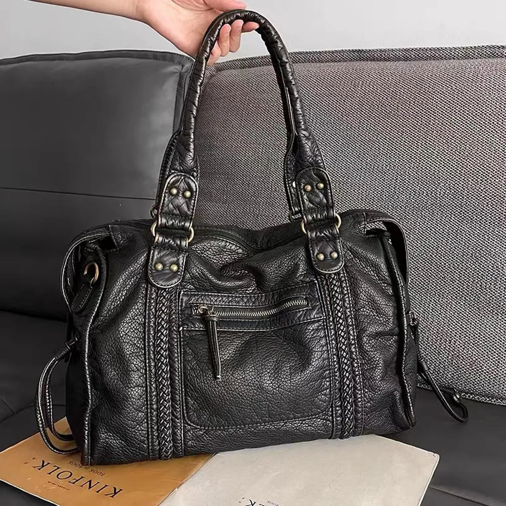 NoirClass - Elegant Black Leather Handbag