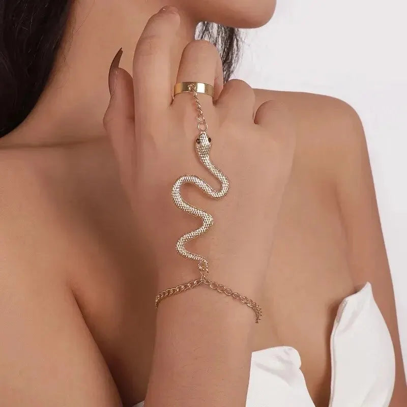 SerpentElegance – Luxurious Snake Bracelet and Ring Set