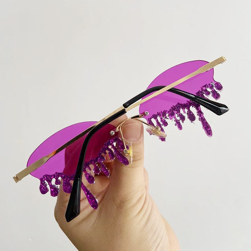 Cry me a glitter – Brilliant festival sunglasses