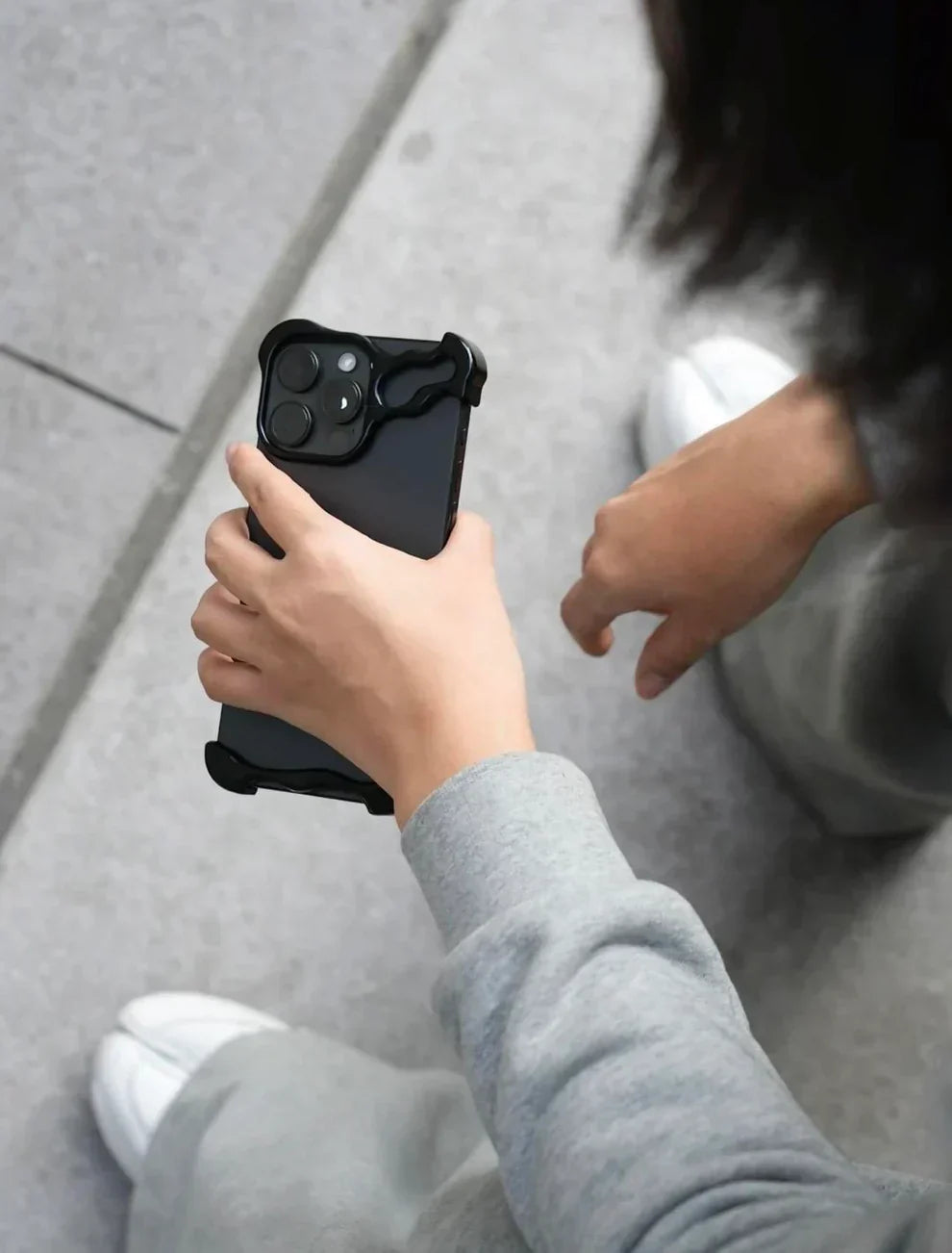 TitanShield Case - Stylish Protection for iPhone Edges