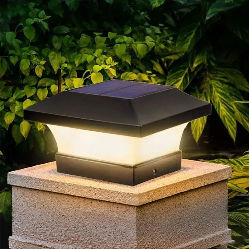 Solinova – Modern solar LED outdoor lamp