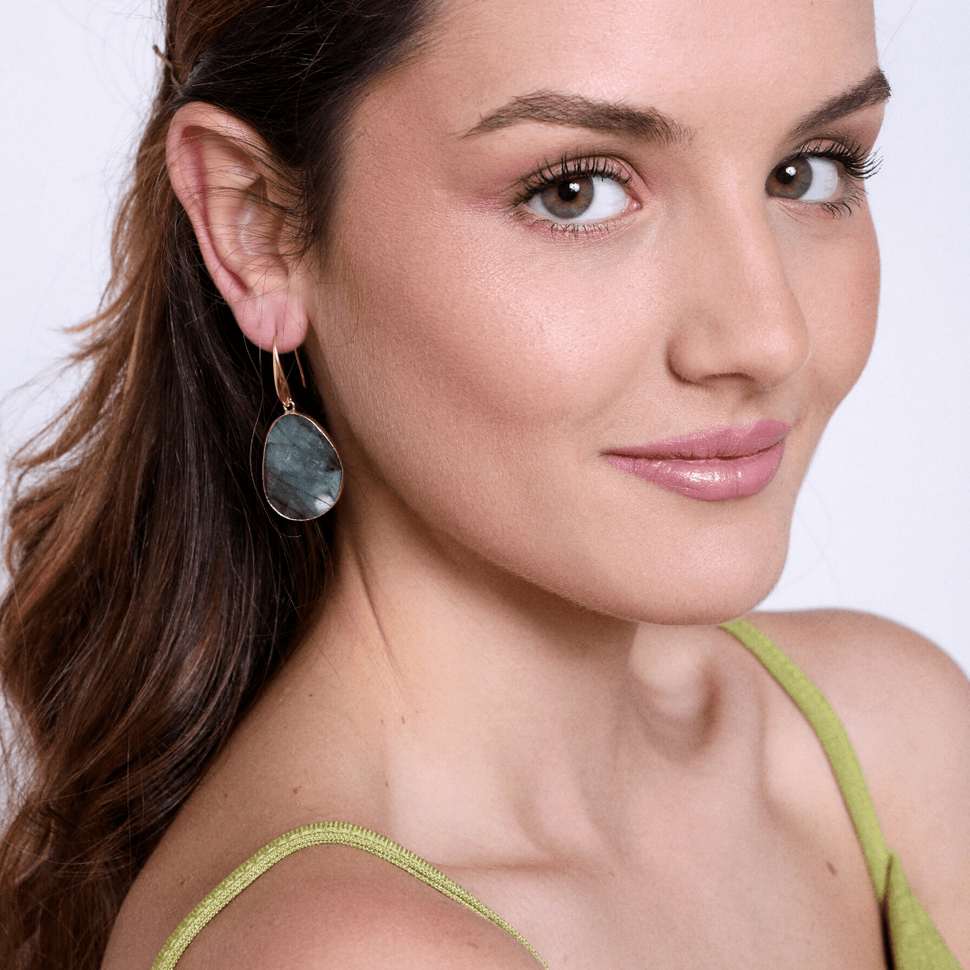 Labradorite Dream Earrings – Elegant Lunaris Jewelry