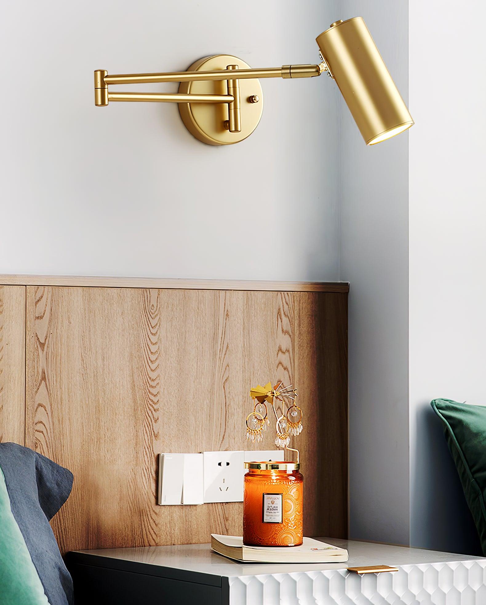 ModernGlow - Stylish Wall Lamp in Metal and Acrylic