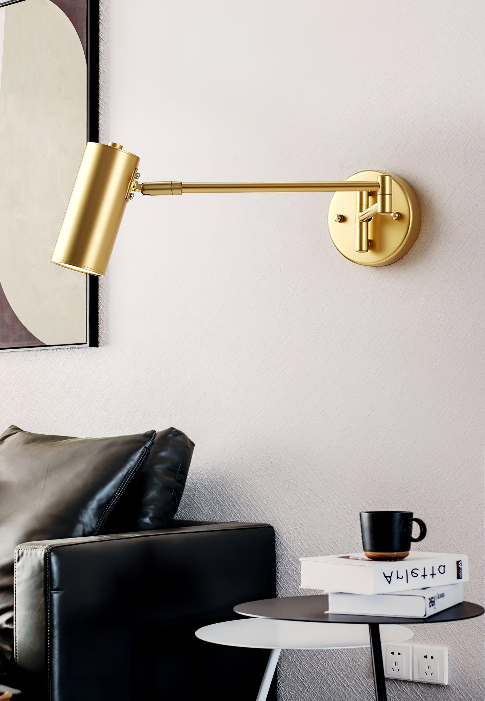 ModernGlow - Stylish Wall Lamp in Metal and Acrylic