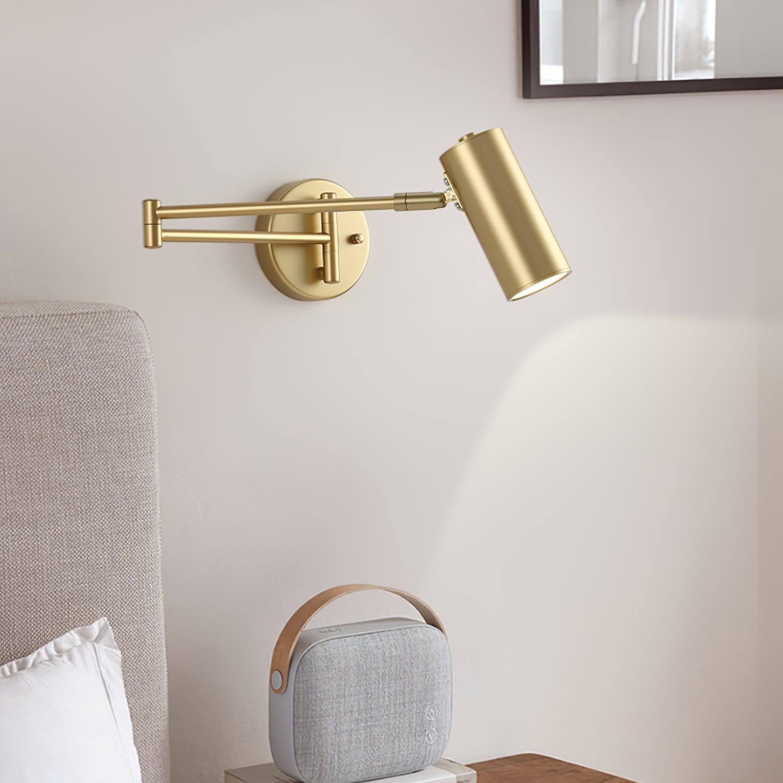 ModernGlow - Stylish Wall Lamp in Metal and Acrylic
