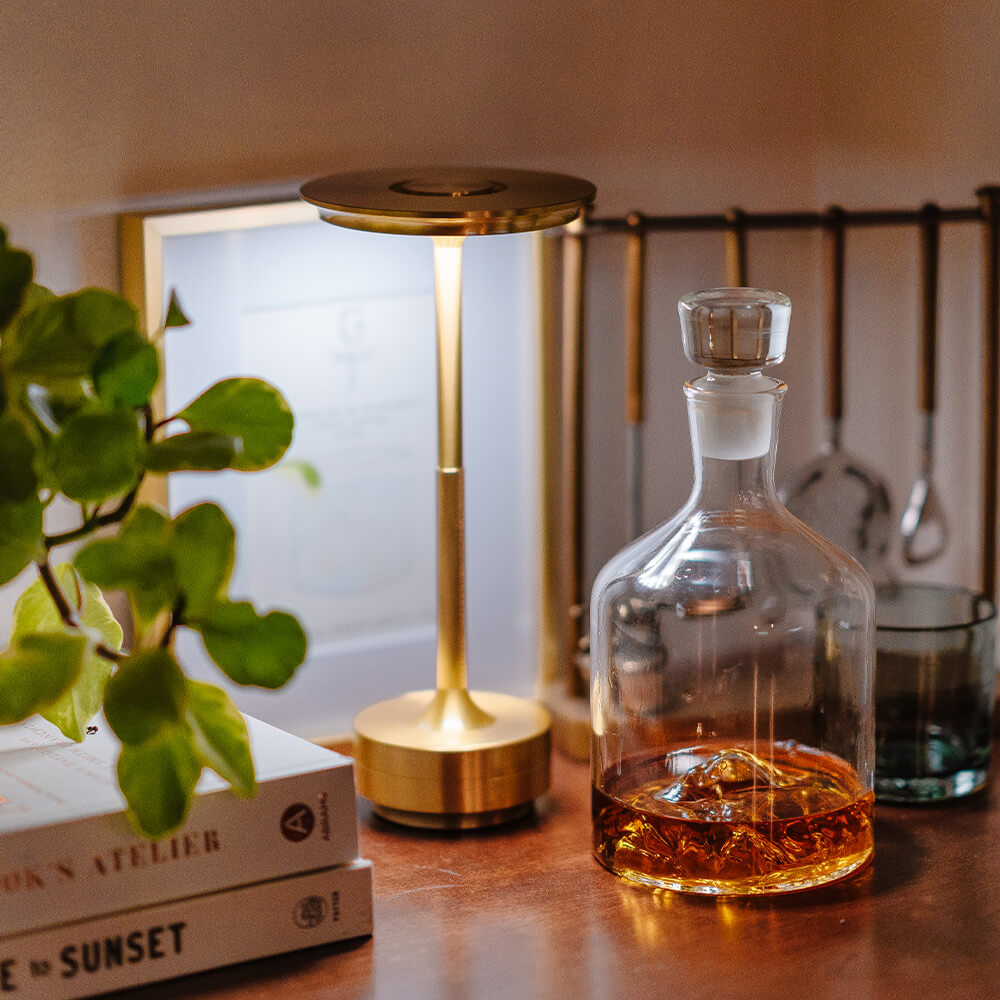 Lumiglow - Elegant Wireless Design Lamp for Atmospheric Lighting
