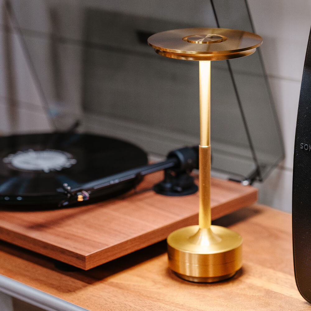 Lumiglow - Elegant Wireless Design Lamp for Atmospheric Lighting