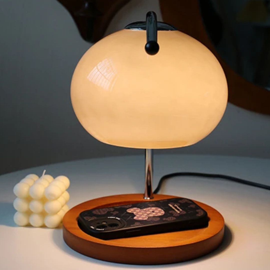 Alyssa Retro Table Lamp - Elegant Glass Lighting