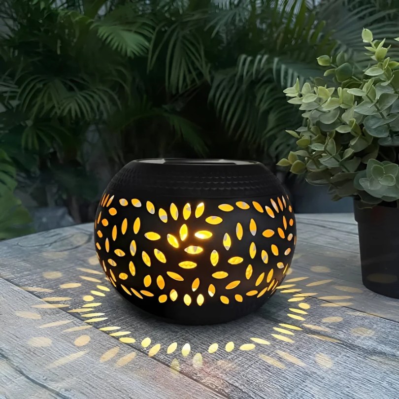 LumoPattern Solar Garden Lamp - Stylish Woven Lighting